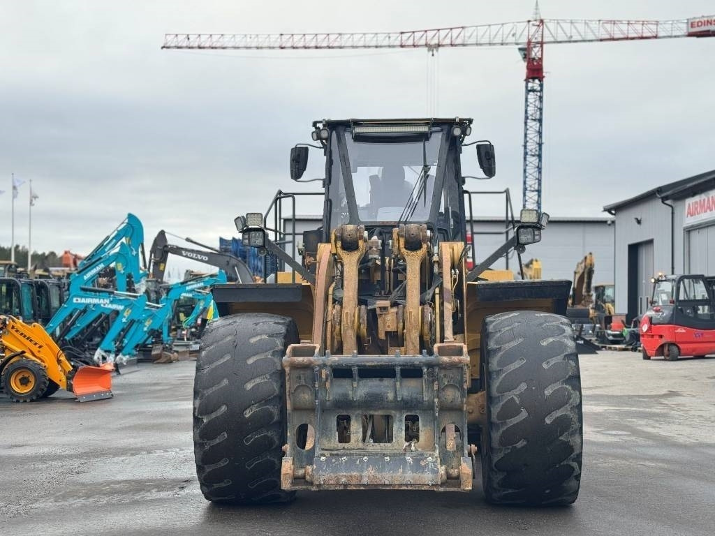 Chargeuse sur pneus CAT 980 M