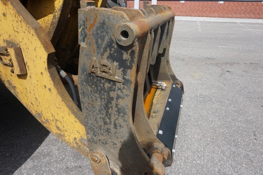 Chargeuse sur pneus CAT 980 M