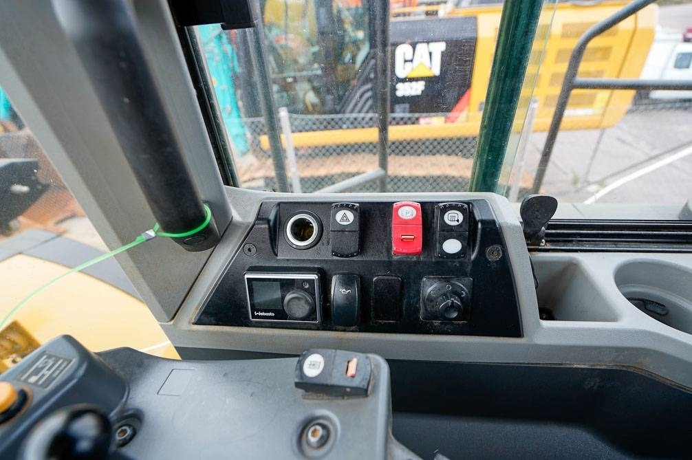 Chargeuse sur pneus CAT 982M UUDET RENKAAT