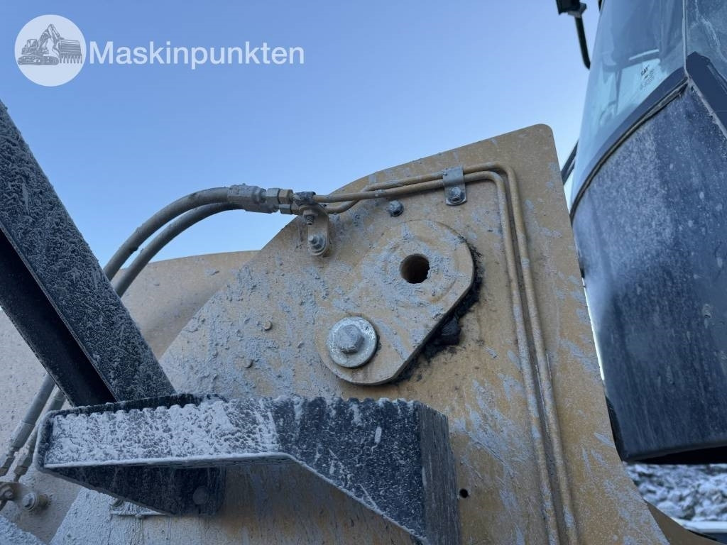 Chargeuse sur pneus CAT 982 M