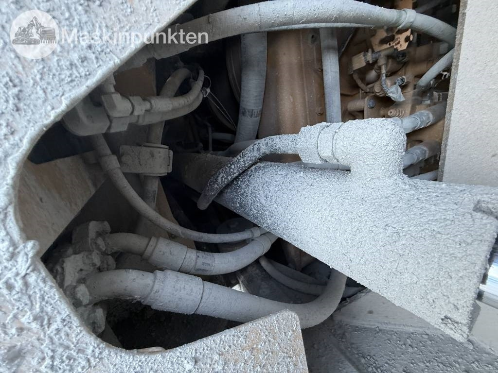 Chargeuse sur pneus CAT 982 M