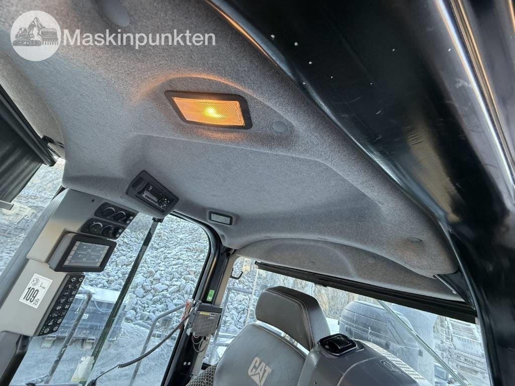 Chargeuse sur pneus CAT 982 M