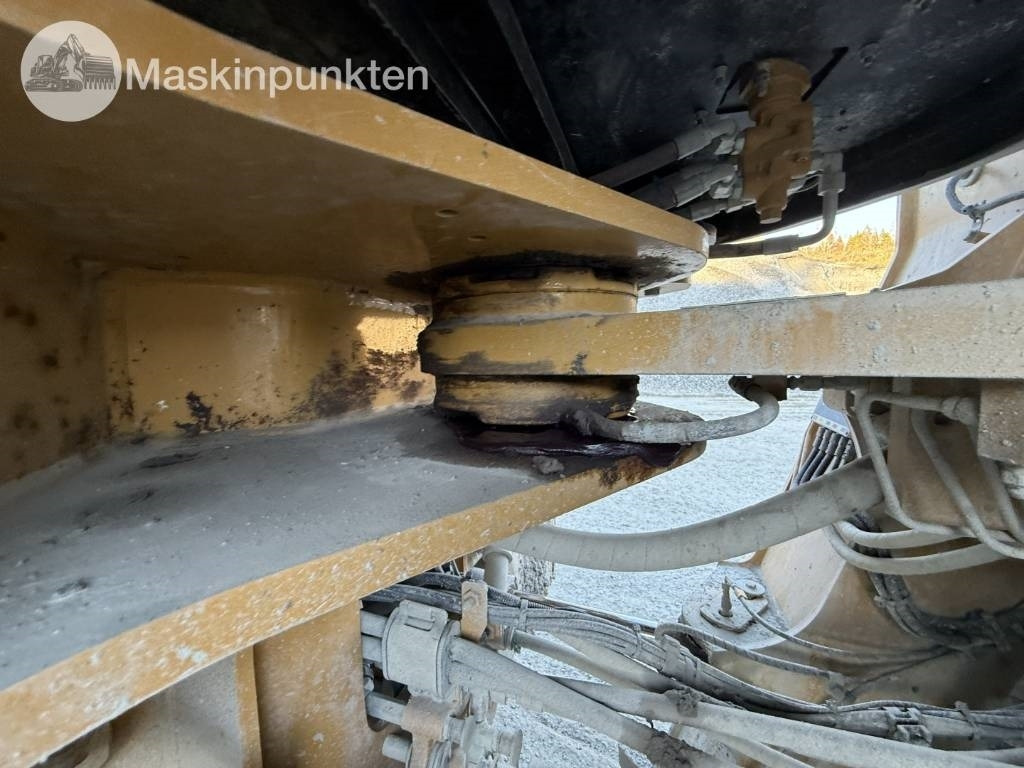 Chargeuse sur pneus CAT 982 M