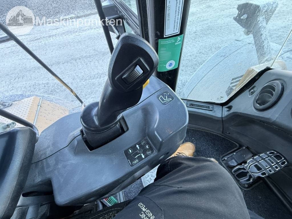 Chargeuse sur pneus CAT 982 M