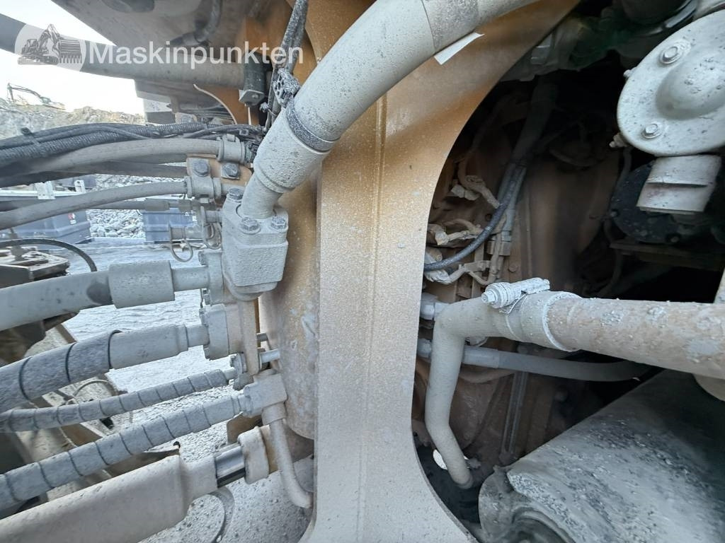 Chargeuse sur pneus CAT 982 M