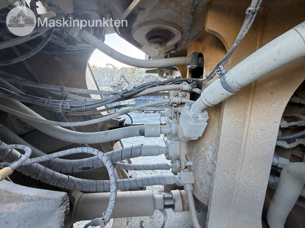 Chargeuse sur pneus CAT 982 M