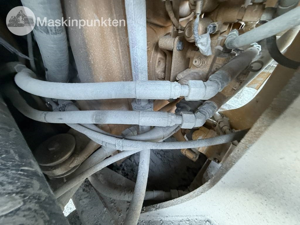 Chargeuse sur pneus CAT 982 M