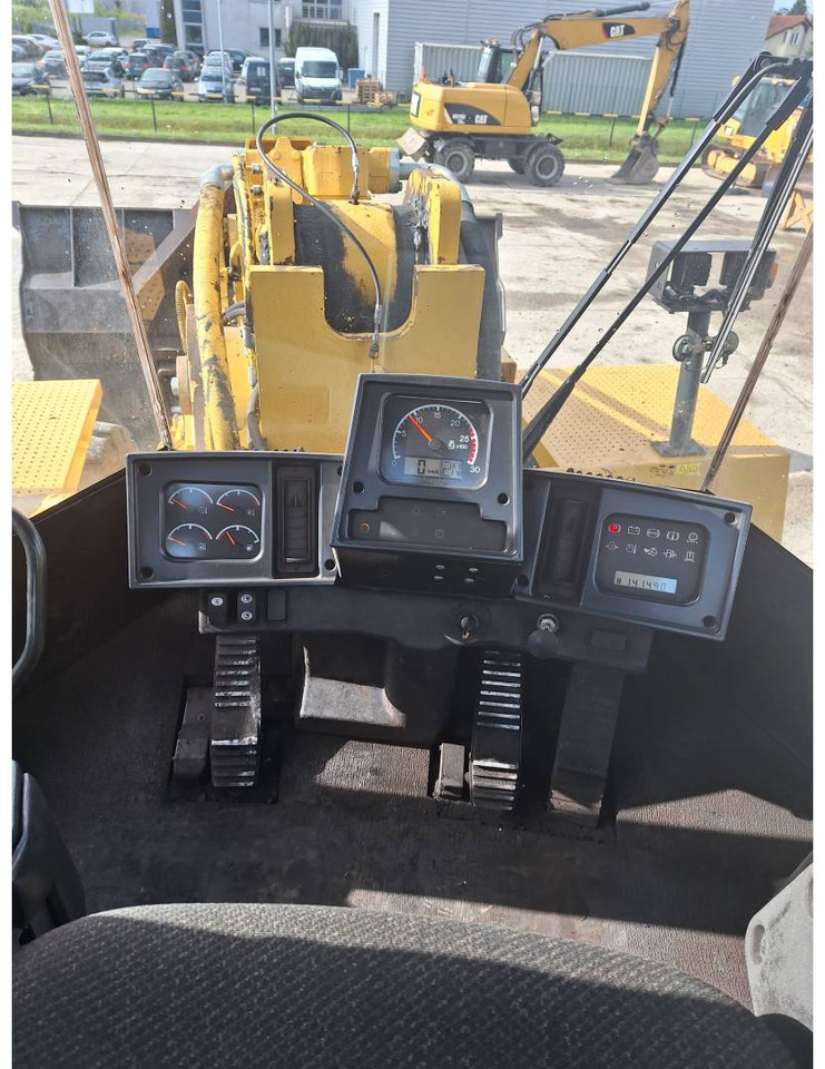 Chargeuse sur pneus CAT 988H