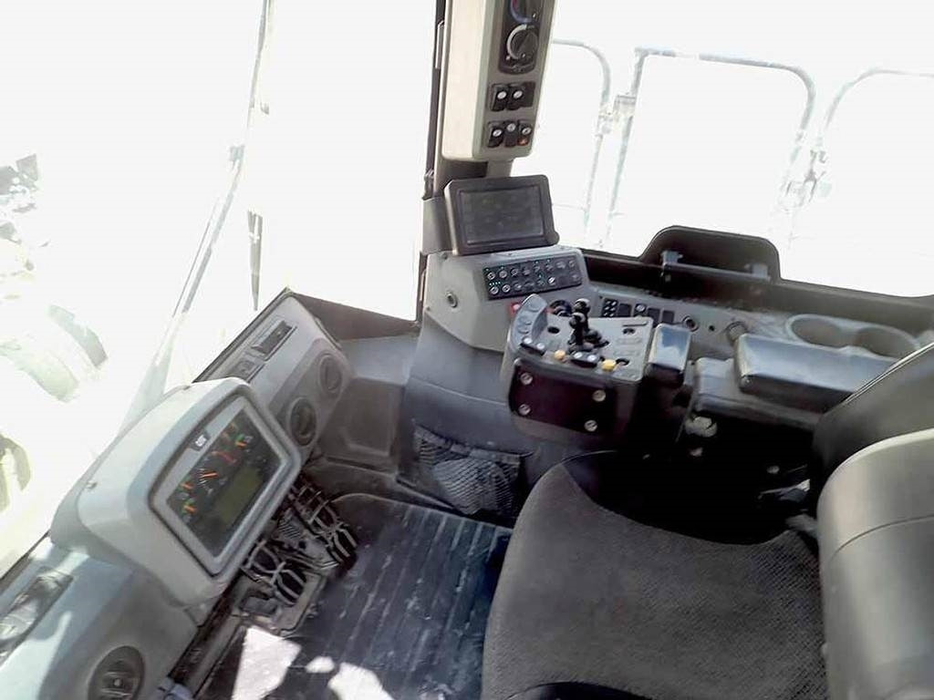 Chargeuse sur pneus CAT 988K