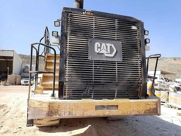 Chargeuse sur pneus CAT 988K