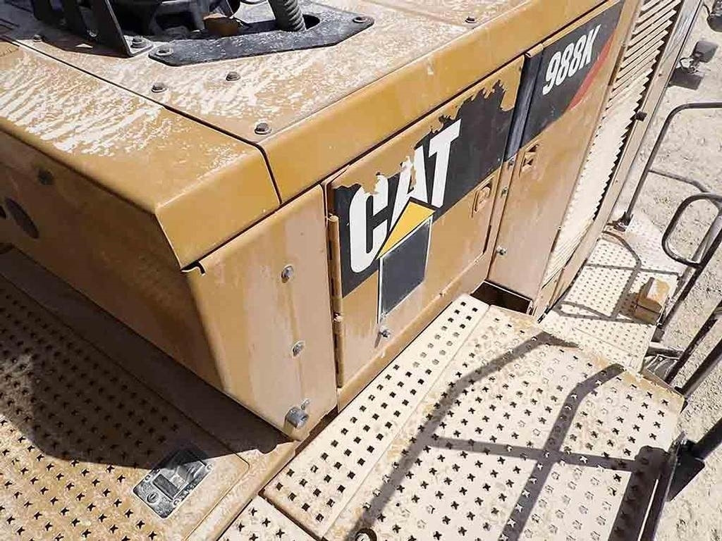 Chargeuse sur pneus CAT 988K