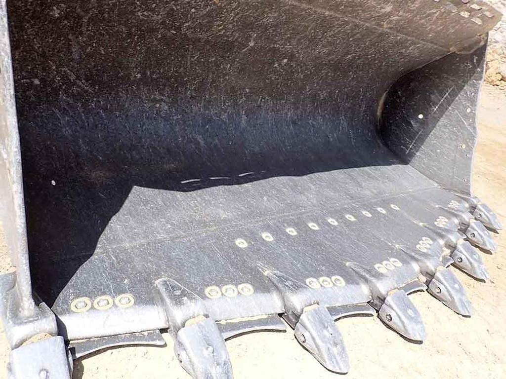 Chargeuse sur pneus CAT 988K