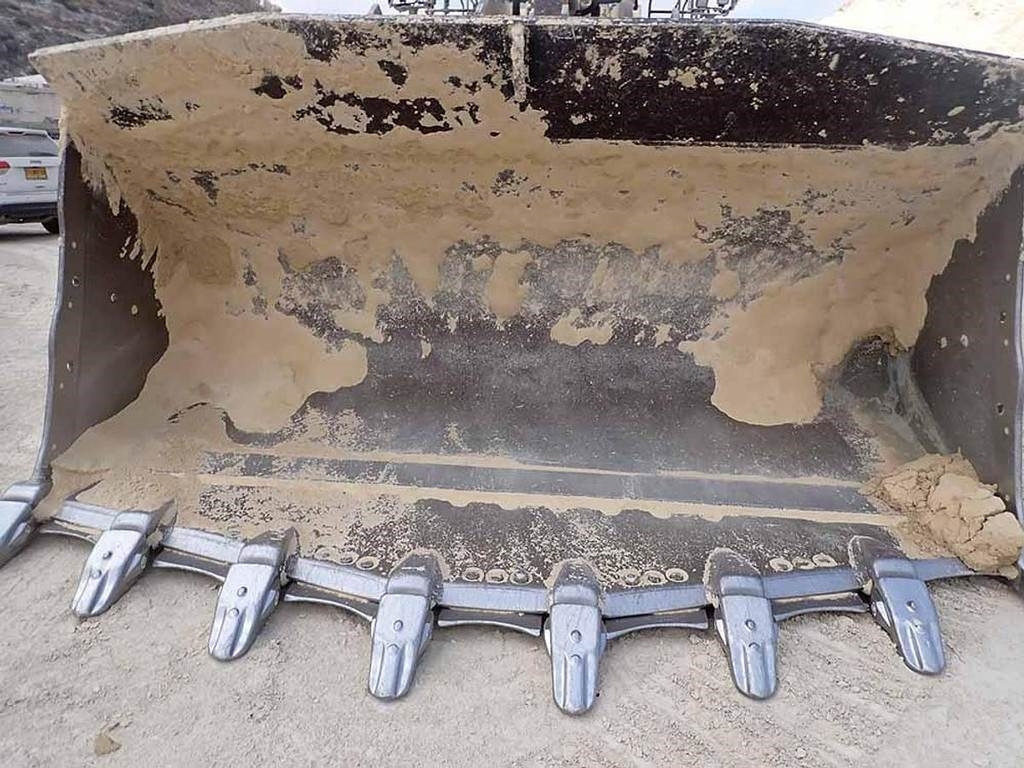 Chargeuse sur pneus CAT 988K