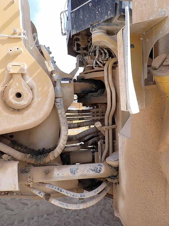 Chargeuse sur pneus CAT 988K