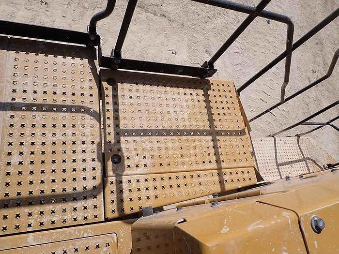 Chargeuse sur pneus CAT 988K