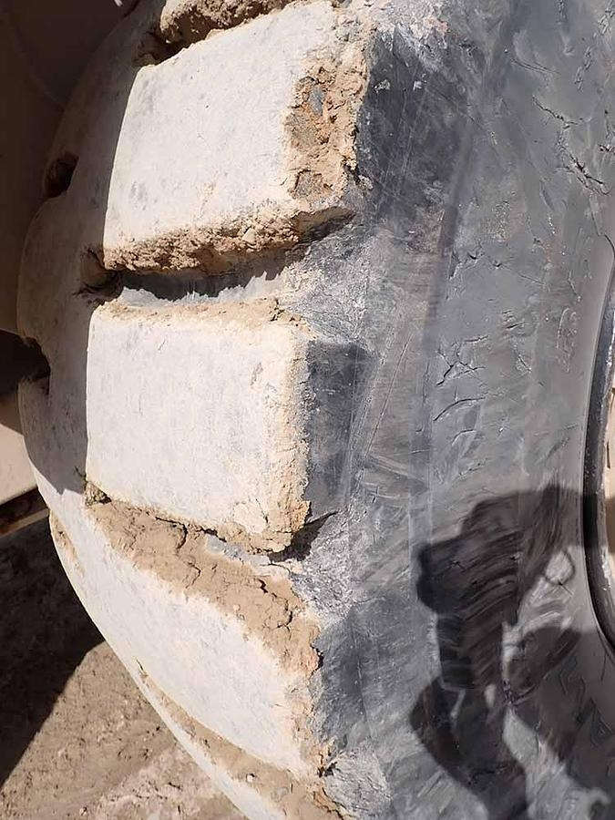 Chargeuse sur pneus CAT 988K