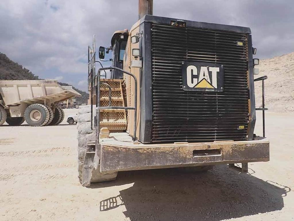 Chargeuse sur pneus CAT 988K