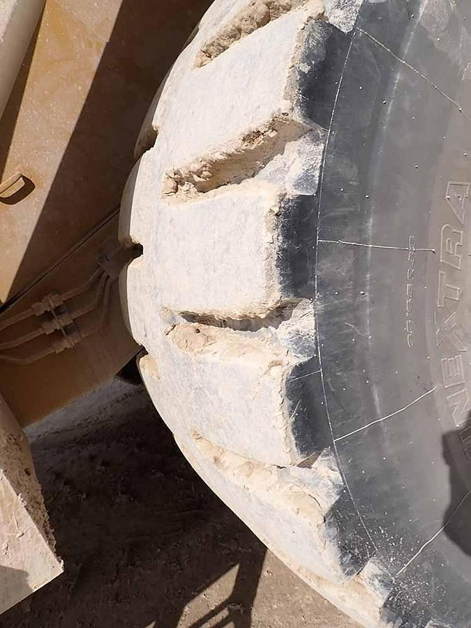 Chargeuse sur pneus CAT 988K