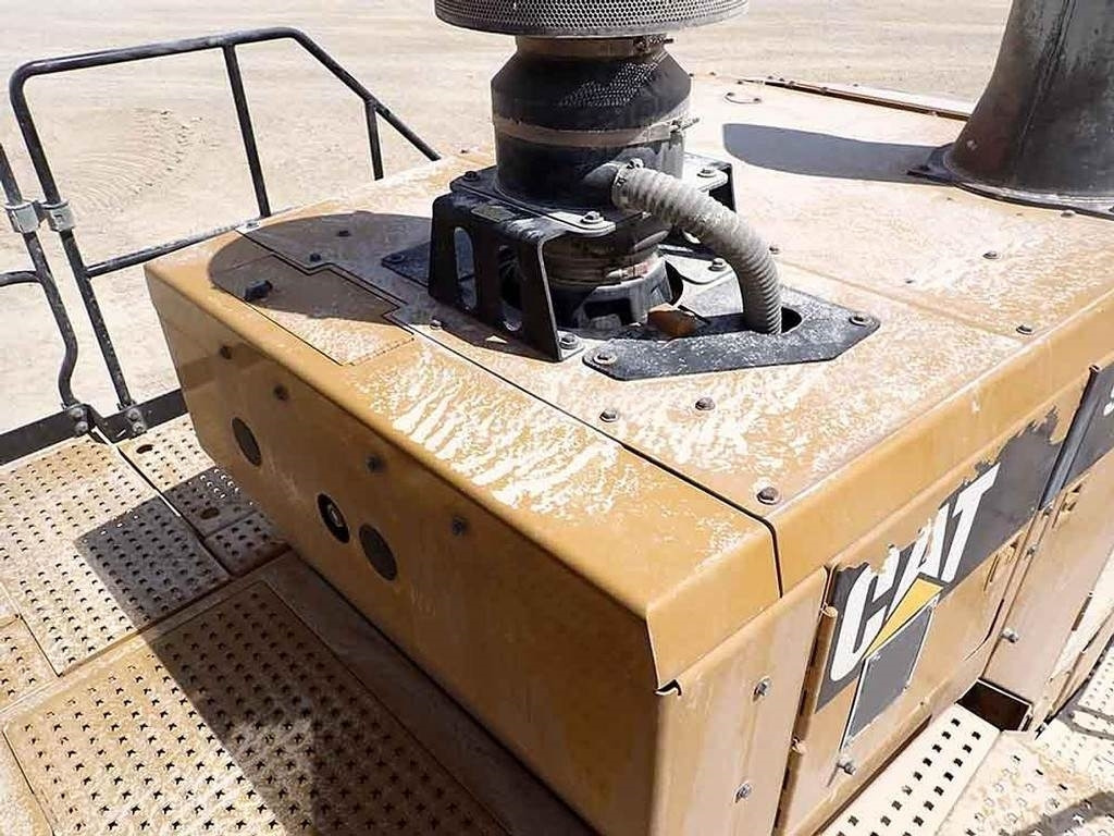 Chargeuse sur pneus CAT 988K