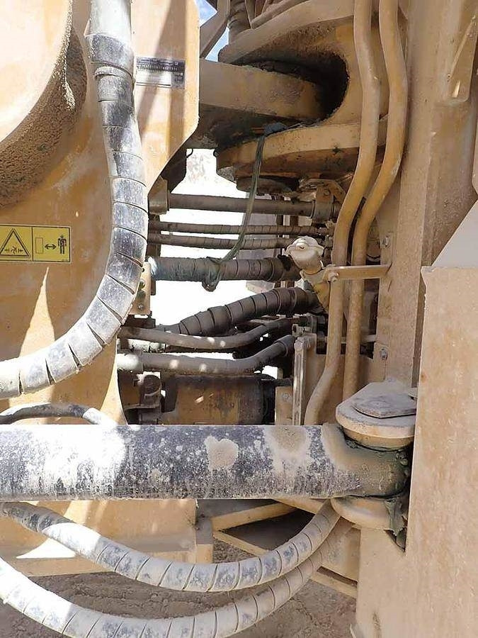 Chargeuse sur pneus CAT 988K