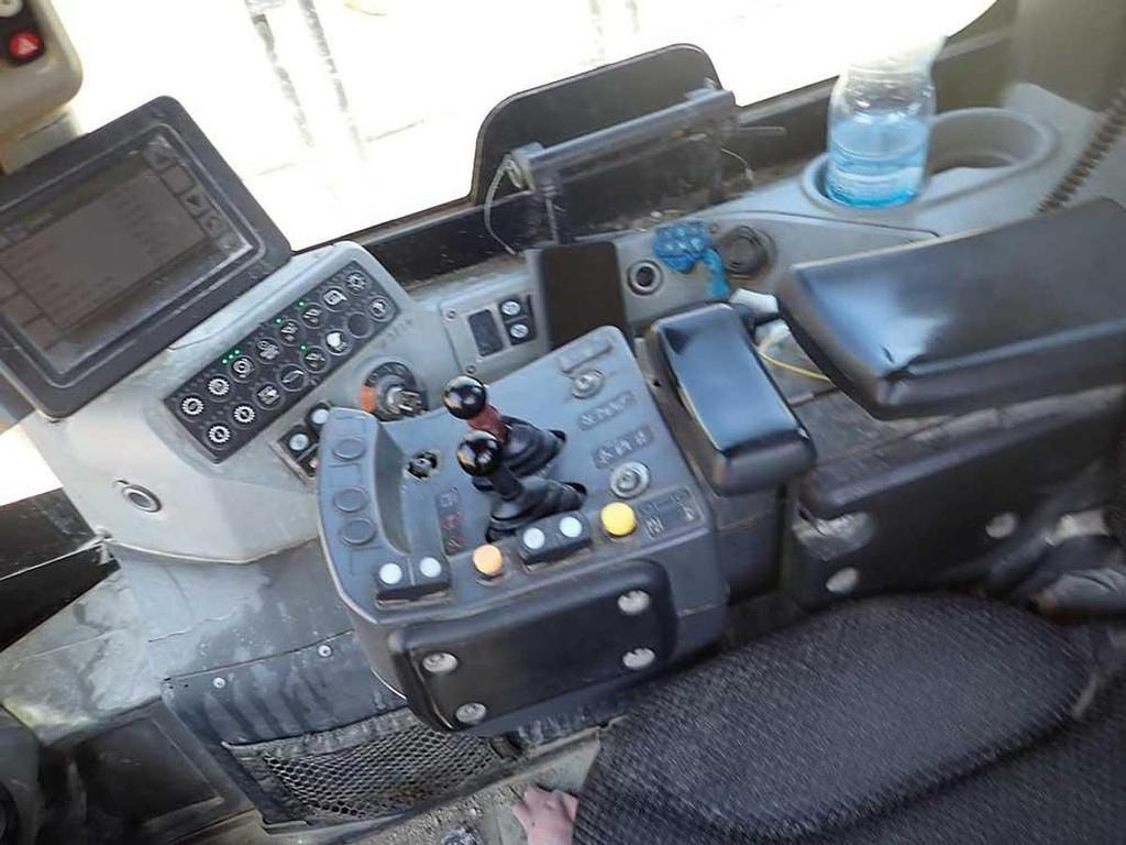 Chargeuse sur pneus CAT 988K