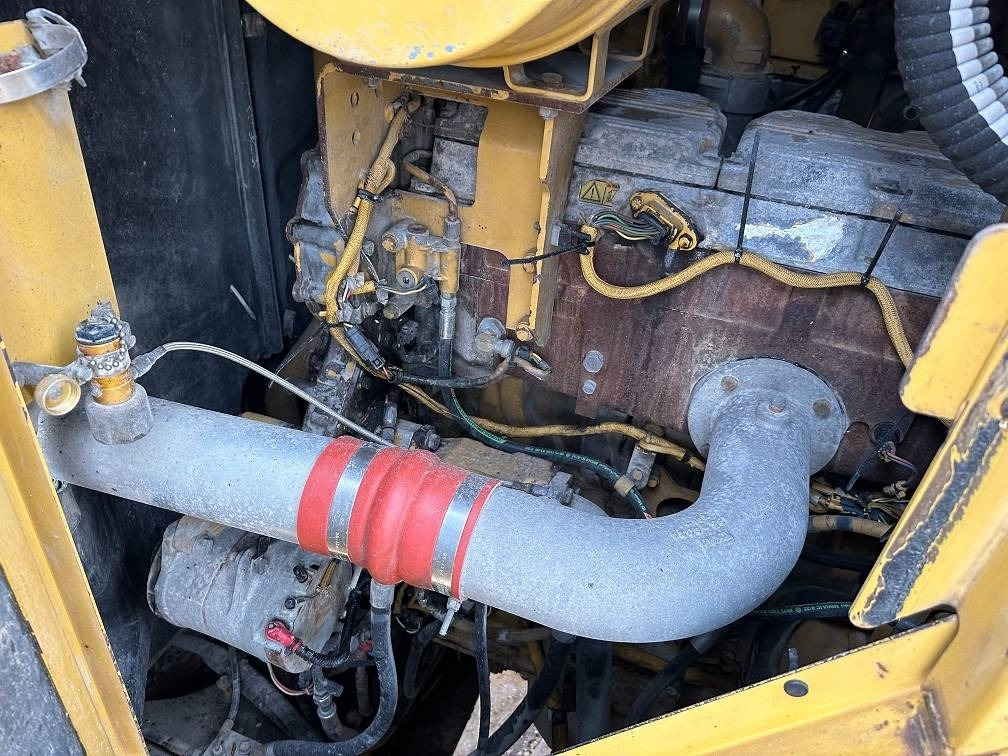 Chargeuse sur pneus CAT 988 G