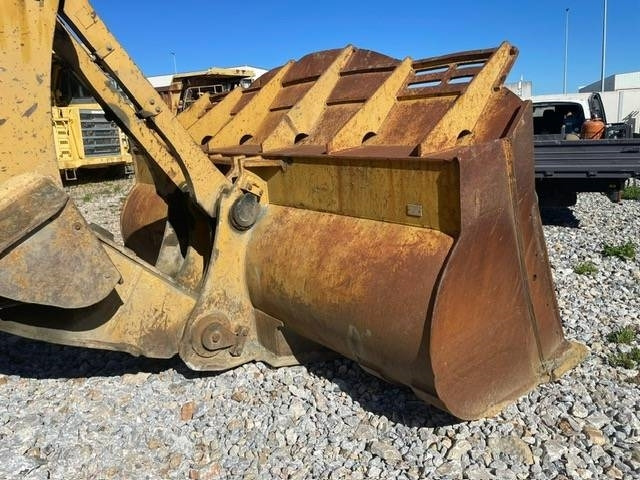 Chargeuse sur pneus CAT 988 G