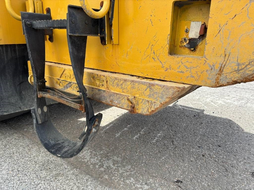 Chargeuse sur pneus CAT 988 H