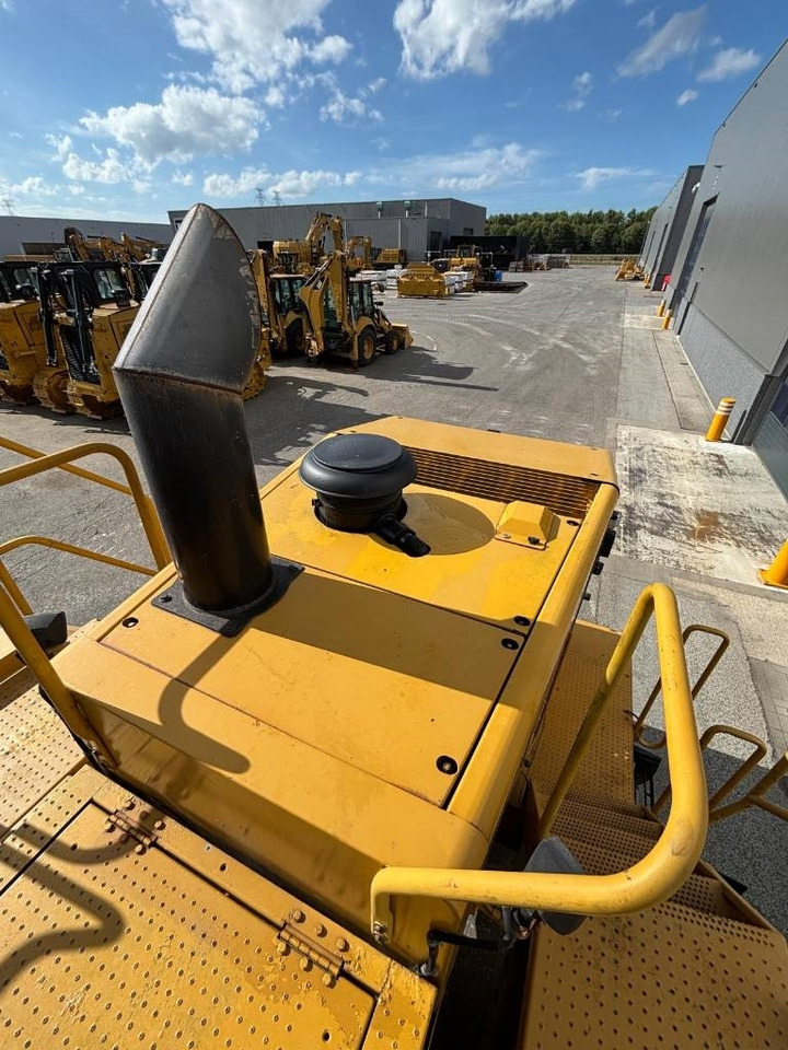 Chargeuse sur pneus CAT 988 H