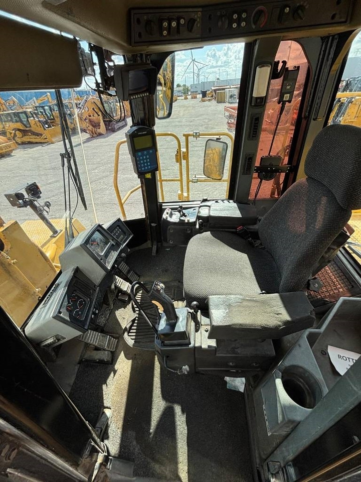 Chargeuse sur pneus CAT 988 H