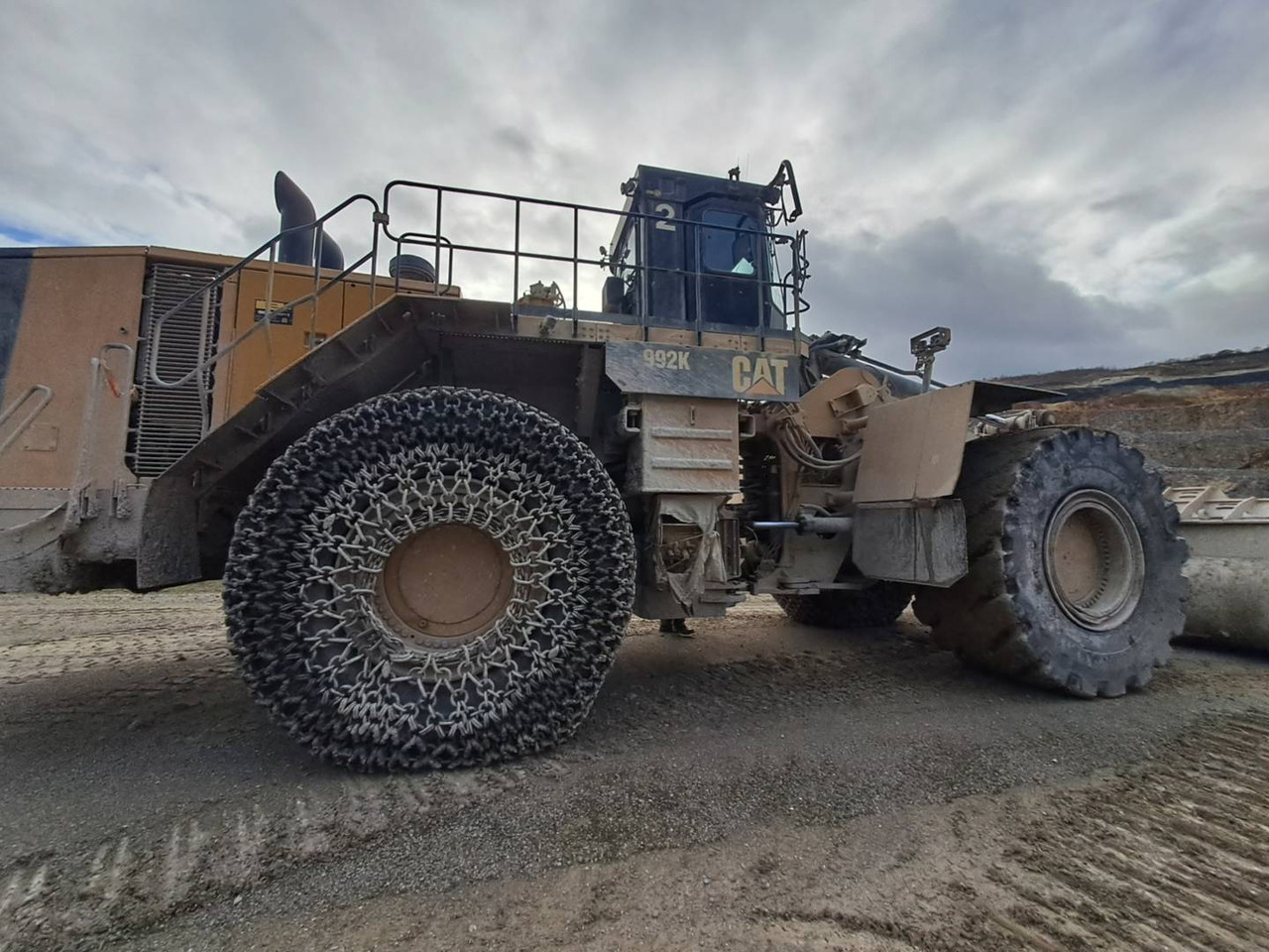 Chargeuse sur pneus CAT 992K