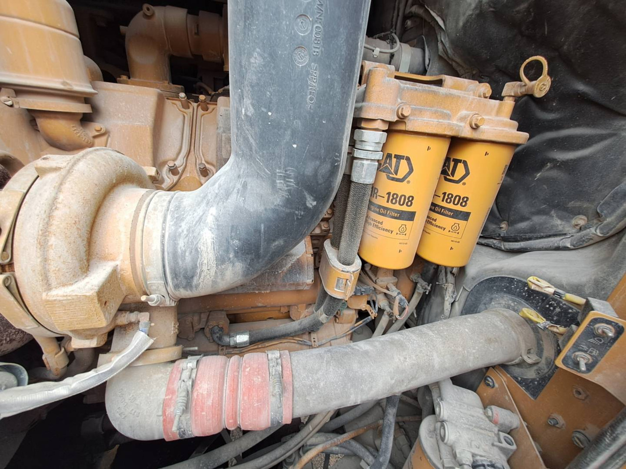 Chargeuse sur pneus CAT 992K