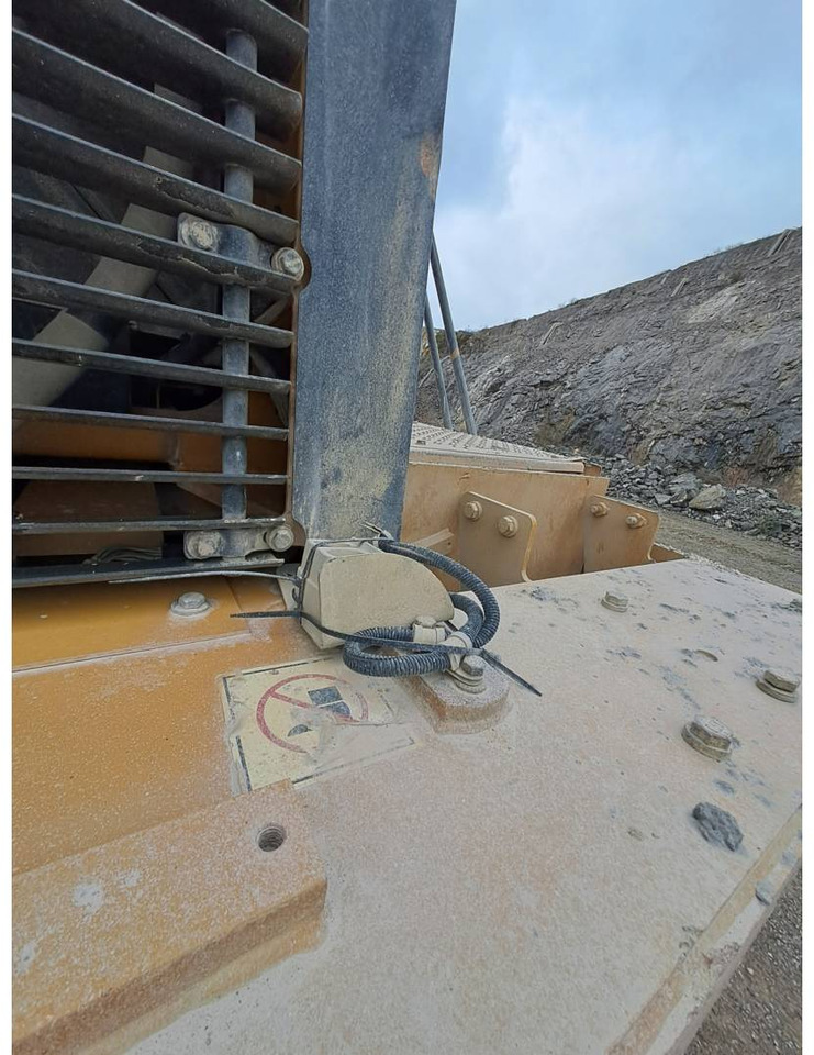 Chargeuse sur pneus CAT 992K