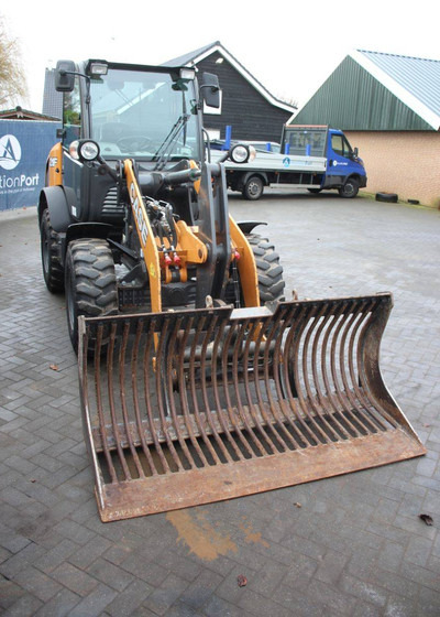 Chargeuse sur pneus Case 21F