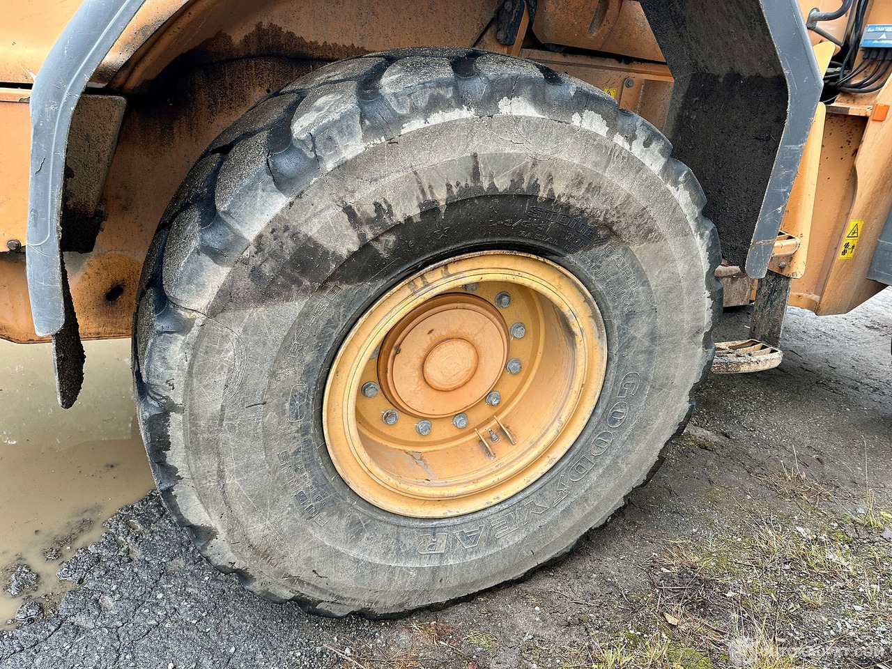 Chargeuse sur pneus Case 621D, 2006, Kurikka