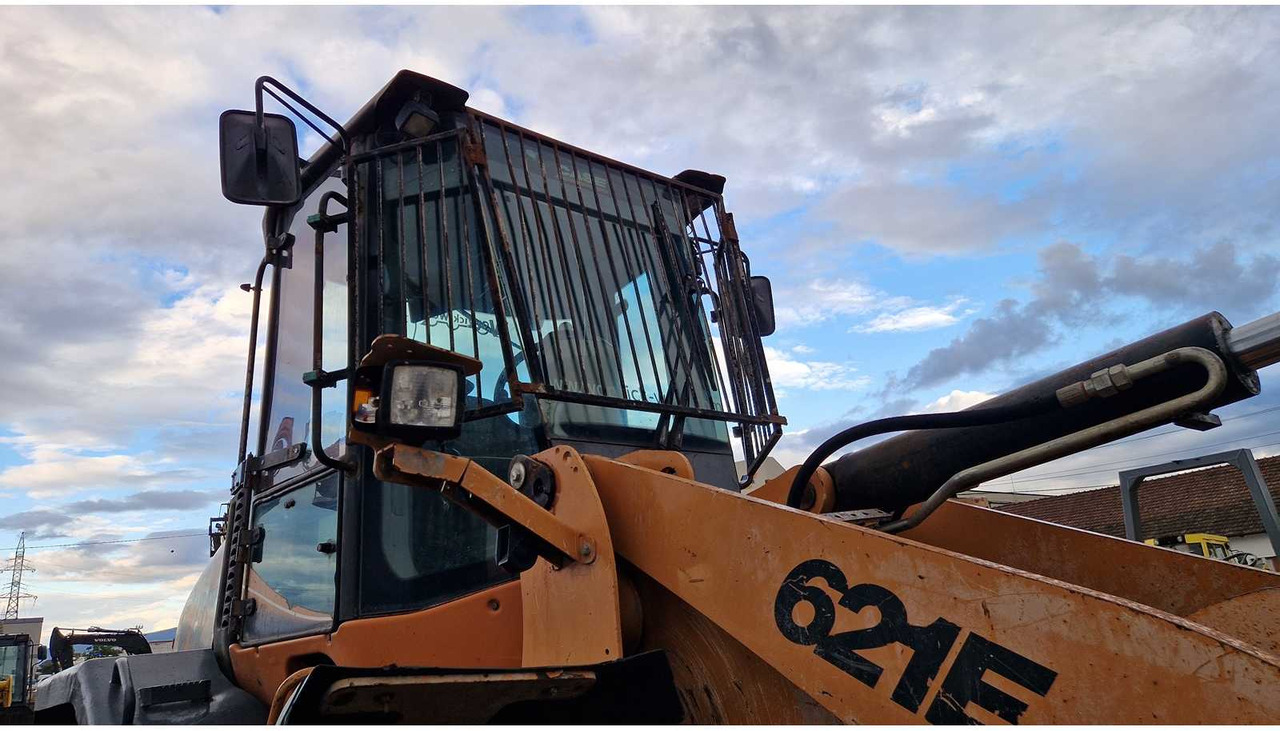 Chargeuse sur pneus Case 621E