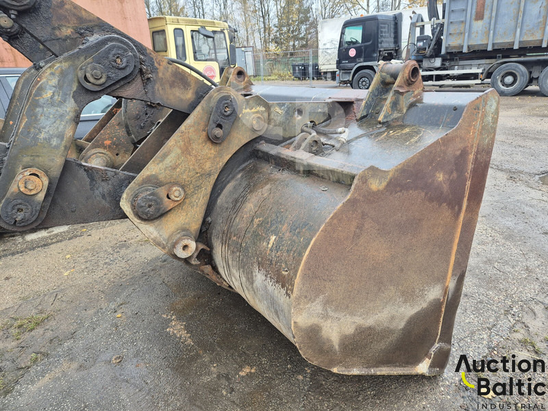 Chargeuse sur pneus Case 621 D