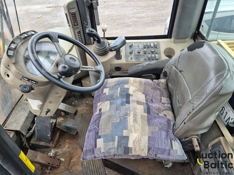 Chargeuse sur pneus Case 621 D