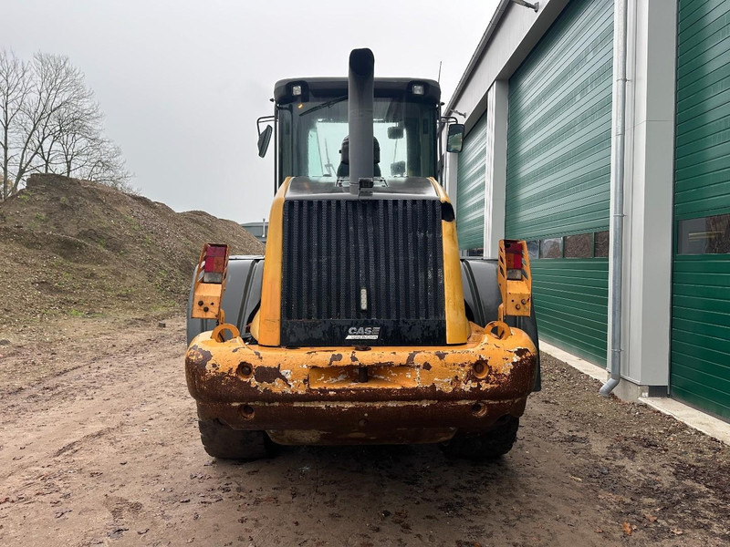 Chargeuse sur pneus Case 621 F Extra Function