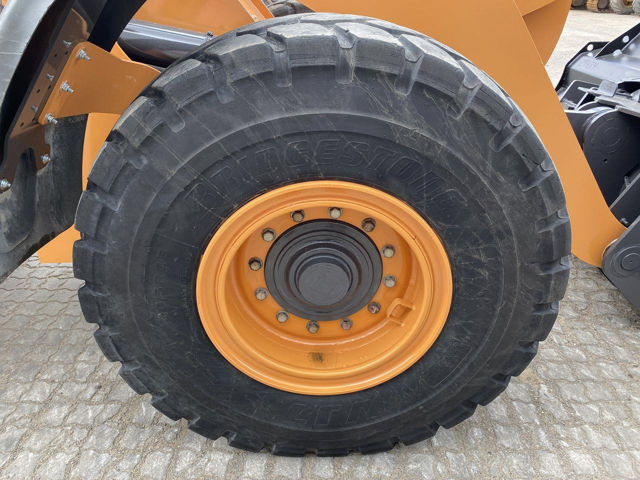 Chargeuse sur pneus Case 721F