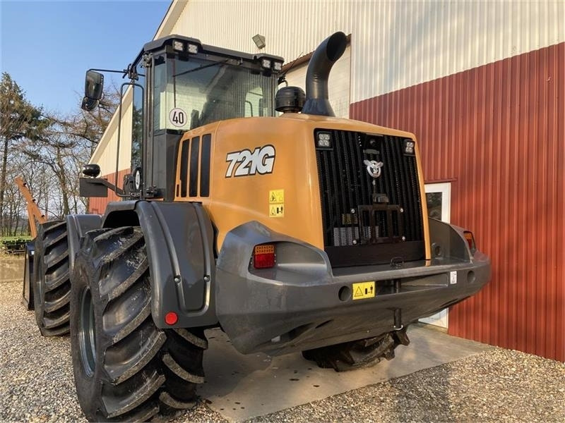 Chargeuse sur pneus Case 721G