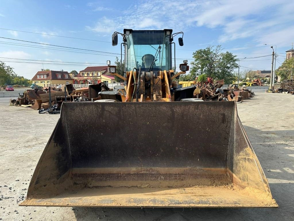 Chargeuse sur pneus Case 721 E