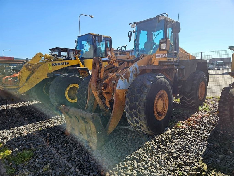 Chargeuse sur pneus Case 821C - (For parts)