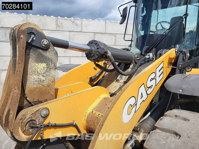 Chargeuse sur pneus Case 821G GERMAN MACHINE