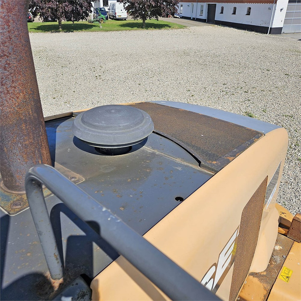 Chargeuse sur pneus Case 921 E