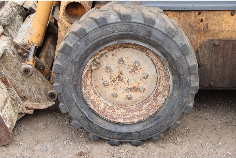 Chargeuse sur pneus Case LS7