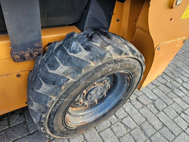 Chargeuse sur pneus Case SR160