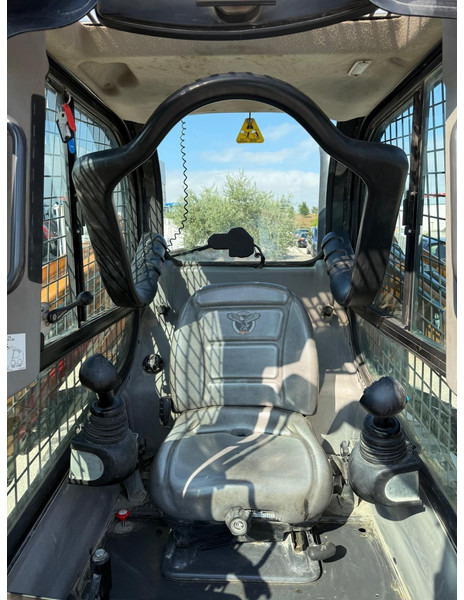 Chargeuse sur pneus Case SR210