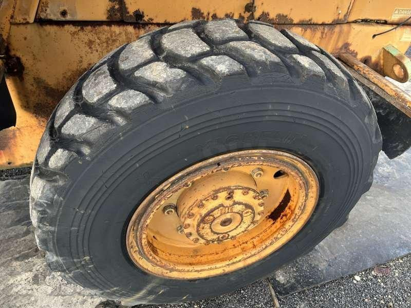 Chargeuse sur pneus Case W14