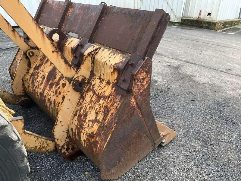 Chargeuse sur pneus Case W14